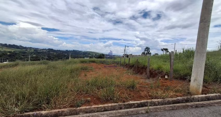 Terreno à venda em Taubaté-SP, bairro Registro! 250m² de área imperdível!