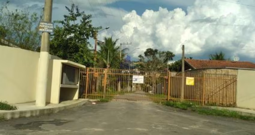Imperdível: Casa para Locação em Taubaté-SP, Granjas Reunidas São Judas Tadeu - 2 quartos, 1 suíte, 1 sala, 1 banheiro, 5 vagas, 70m².