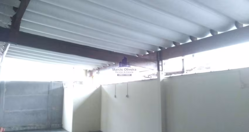 CASA DE FUNDOS 1 QUARTO