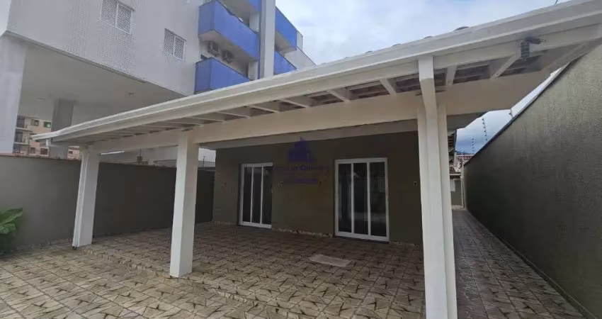 Casa no centro de ubatuba em excelente estado aceita permuta