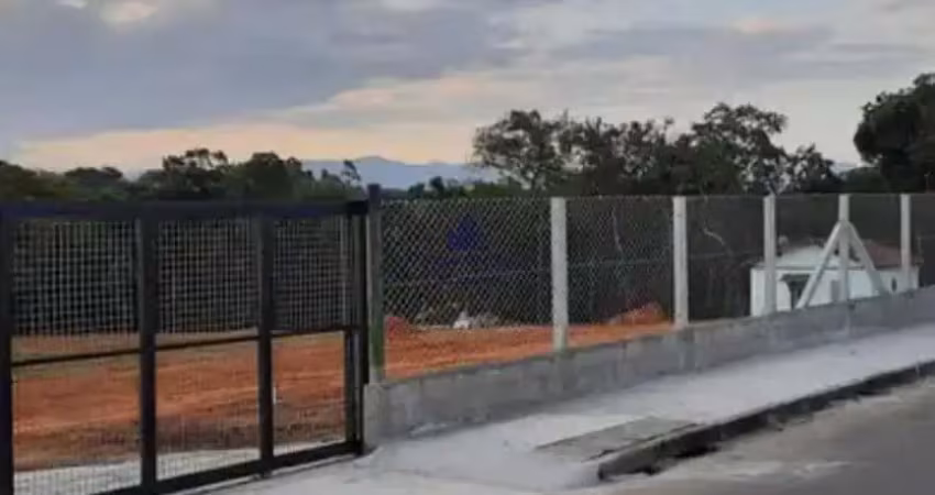 Área em taubaté, comercial e industrial em bairro com infra-estrutura