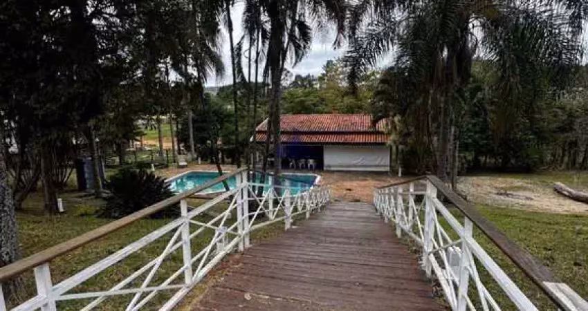 Chácara / sítio com 4 quartos para alugar no Monte Belo, Taubaté 