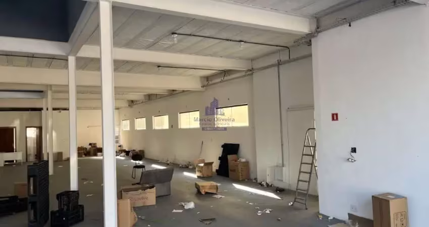 Ponto comercial para locação no centro de taubaté-sp: 2 salas, 2 banheiros, 3 vagas de garagem, 260,00 m² de área