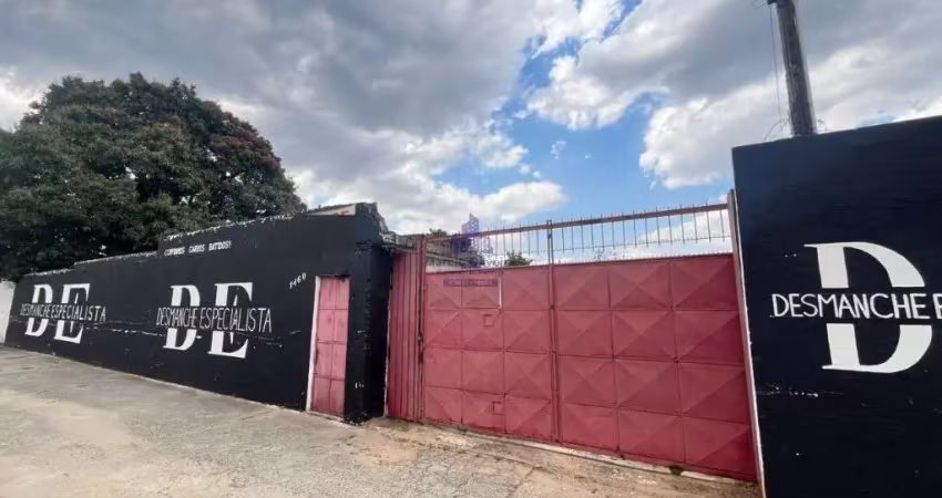 Área comercial em avenida de grande movimento com toda infra estrutura