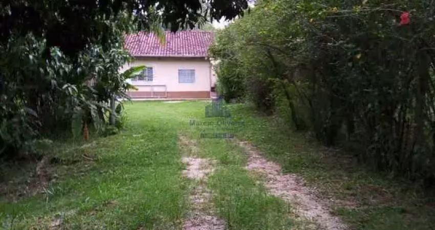 Chácara à venda em taubaté-sp: 2 quartos, 1 sala, 1 banheiro, 10 vagas de garagem e 100,00 m² de área no centro.