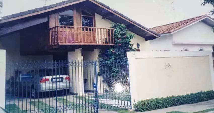 Casa muito  próximo ao ,centro da cidade, clinicas  e super mercados