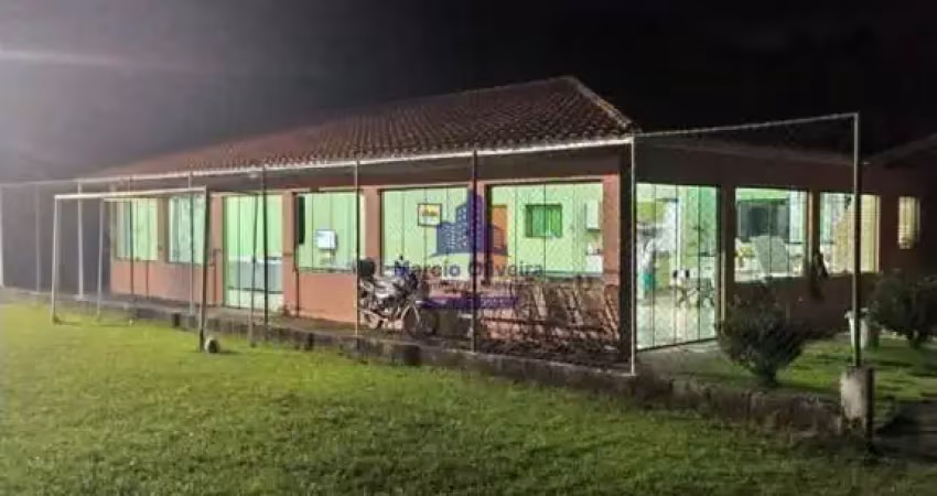Chácara de luxo à venda em taubaté-sp, berta grande: 4 quartos, 2 salas, 4 banheiros, 2 vagas, 300m² de área!