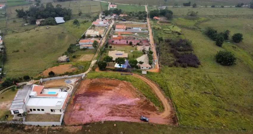 Chácara venda pinherinho com 1500m², com piscina, área gourmet e são para festa.