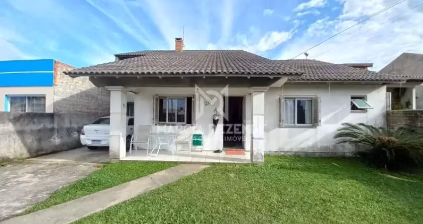 Casa sobrado ao lado de av principal no centro de imbé !