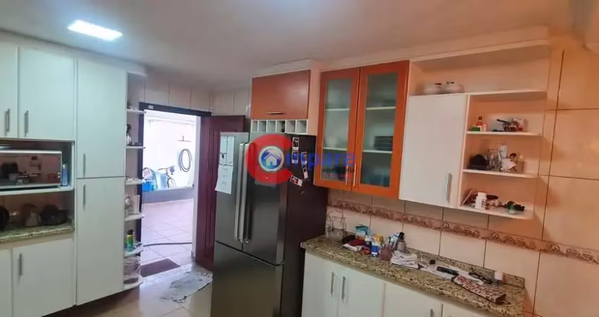 Excelente sobrado para venda  com 160 metros , 3 dormitórios, 1 suite, 4 vagas  - vila aliança- gua