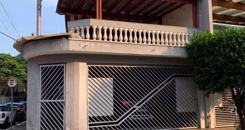 Excelente Sobrado à venda, com 180  metros , 3 dormitórios, 1 suite, 2 vagas cobertas - Vila Soroca