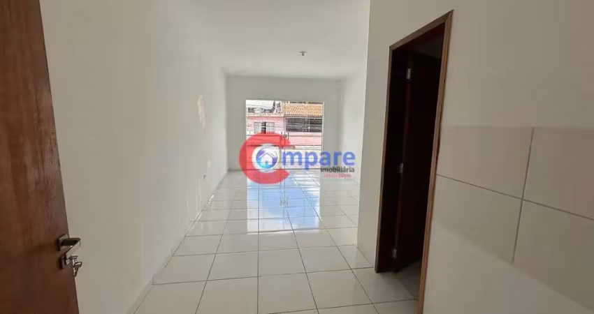 Sua nova sala no presidente dutra – 24 m² com varanda, banheiro privativo e estrutura ideal!