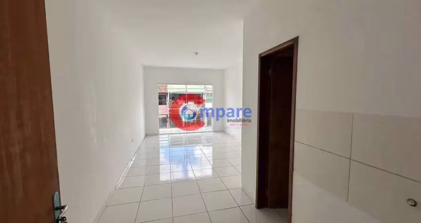 Sala comercial reformada com varanda no presidente dutra – ideal para profissionais e empresas!