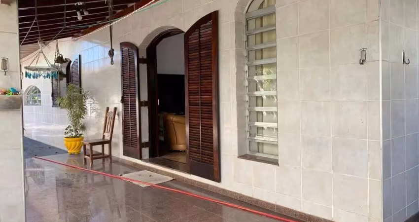 Excelentecasa à venda, com 800 metros de terreno, 361 metros de construção, 10 vagas  jardim do pap