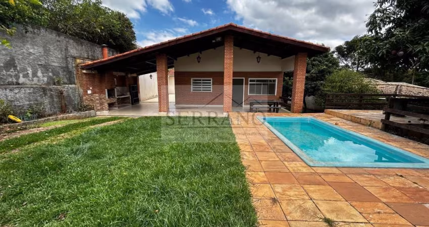 Casa em Condomínio de Luxo em Vinhedo-SP, 3 Quartos, 3 Suítes, 2 Salas, 4 Banheiros, 4 Vagas de Garagem - Imperdível!