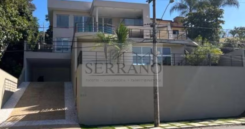 Casa de luxo em condomínio: 6 quartos, 4 suítes, 3 salas, 7 banheiros, 4 vagas, 680m² em Marambaia, Vinhedo-SP