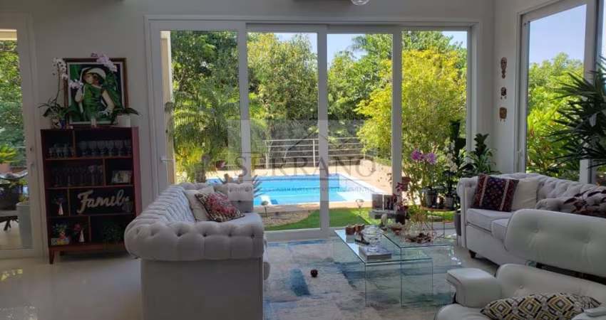 Casa de Luxo em Condomínio Exclusivo em Vinhedo-SP, 4 Quartos, 4 Suítes, 3 Salas, 6 Banheiros, 4 Vagas de Garagem, 250m². Venha Conferir!