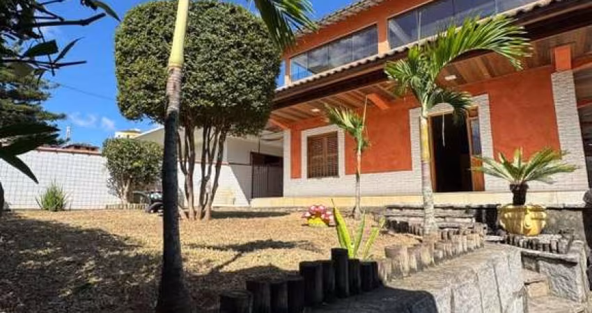 Casa para Venda em Teresópolis, Taumaturgo, 4 dormitórios, 4 suítes, 1 banheiro, 1 vaga