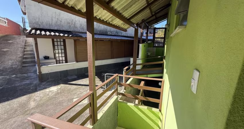 Apartamento para Locação em Teresópolis, Cascata Guarani, 2 dormitórios, 1 banheiro