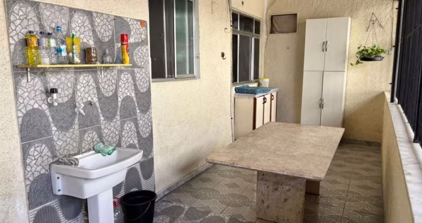 Casa para Venda em Duque de Caxias, Chácaras Rio-Petrópolis, 3 dormitórios, 2 banheiros