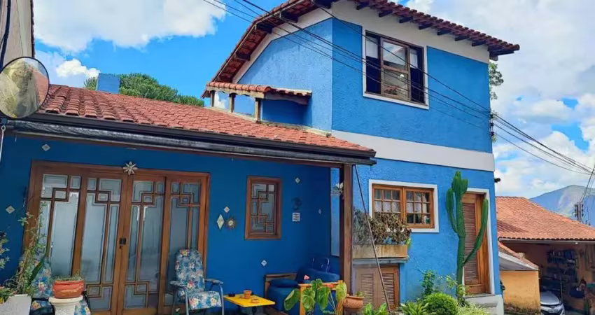 Casa em condomínio para venda em teresópolis, iucas, 4 dormitórios, 3 suítes, 2 banheiros, 2 vagas