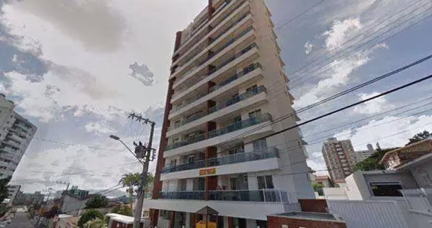 Apartamento com 2 quartos e 2 banheiros à venda, 67 m²