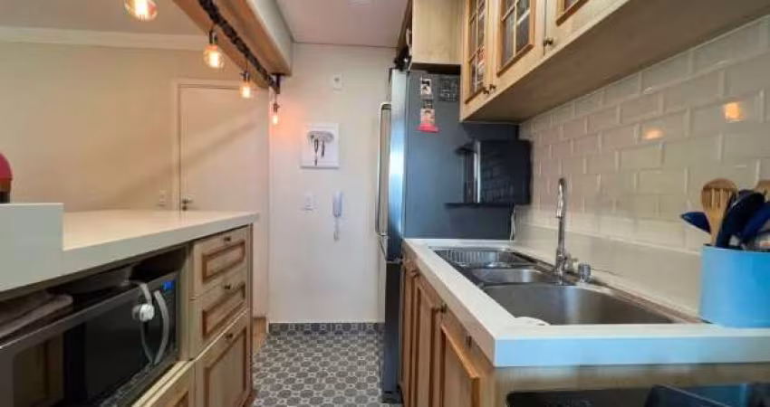 Apartamento - Padrão, para Venda em Taboão da Serra/SP