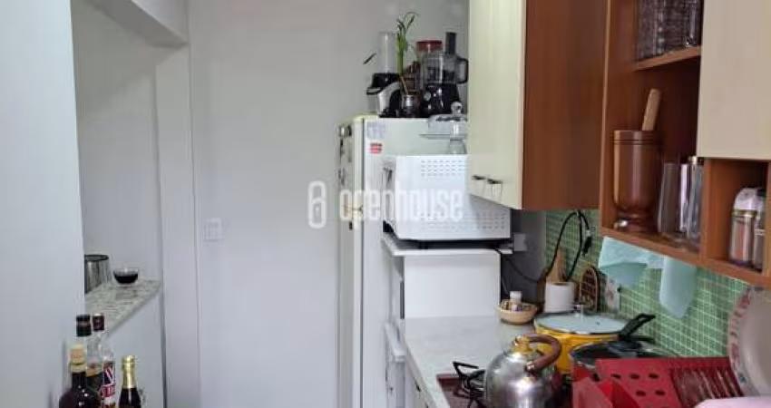 Apartamento com 27 m² 1 Dormitorio com os moveis fixo