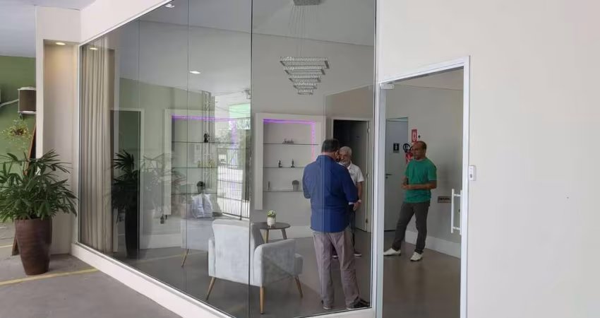 PONTO COMERCIAL PARA CLÍNICA DE ESTÉTICA E SALÃO DE BELEZA MOBILIADO