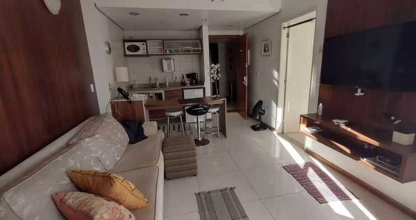 FLAT 1 DORMITÓRIO COM SUITE, DECORADO ANDAR ALTO, VISTA MAR, GARAGEM