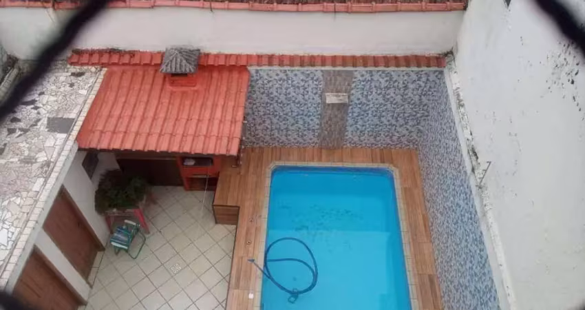 Casa triplex - campo grande 4 suítes com piscina quintal 2 vagas