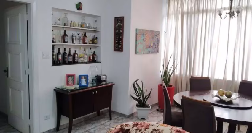 Apartamento no Boqueirão, 3 Dormitórios, 1 Vaga, próximo da praia, 151 m2