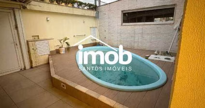 Casa Térrea com 3 dormitórios na Ponta da Praia em Santos/SP