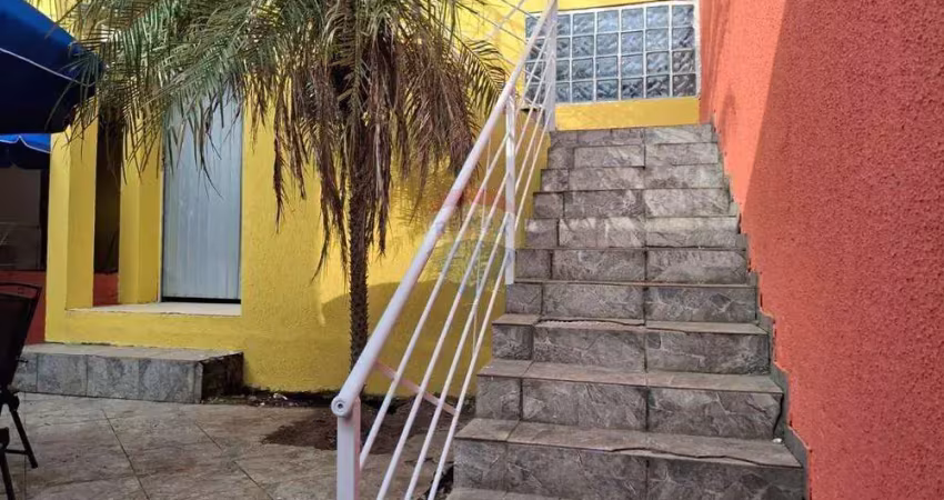 Apartamento fundos - com 2 quartos - bairro orleans