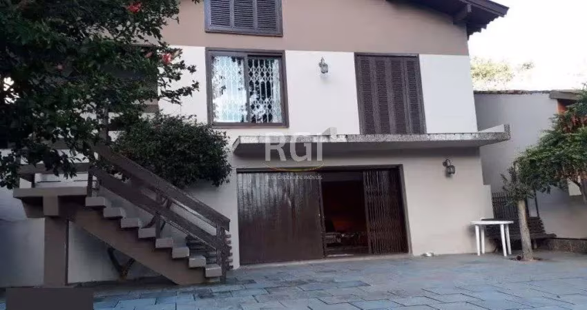 Casa para Venda - 324.6m², 3 dormitórios, sendo 1 suites, 3 vagas - Vila Conceiç