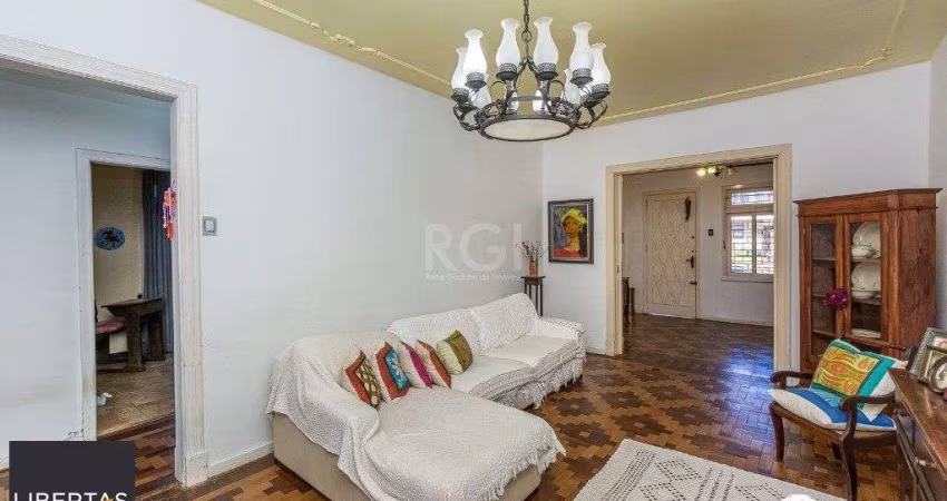 Casa para Venda de 3 dormitórios, Petrópolis