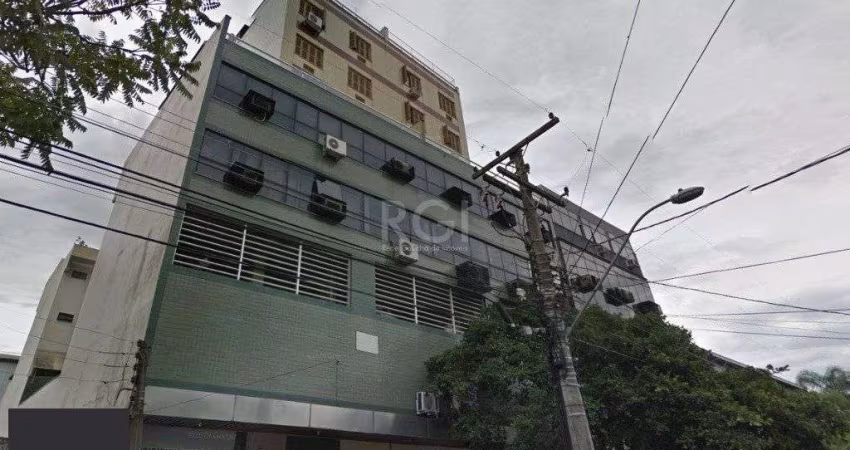 Cobertura para Venda - 185m², 3 dormitórios, sendo 1 suites, 3 vagas - Passo da