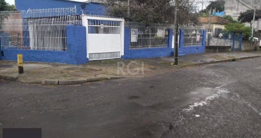 Casa para Venda - 90m², 3 dormitórios, sendo 1 suites, 1 vaga - Passo das Pedras