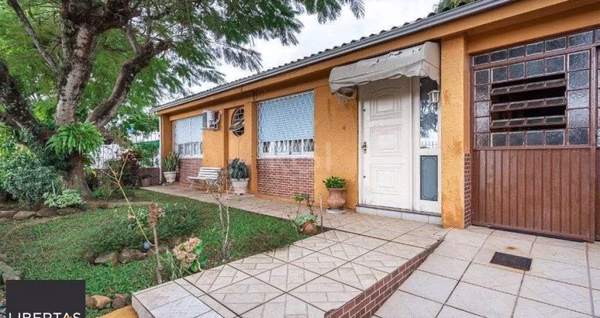 Casa Condominio para Venda - 325m², 3 dormitórios, 3 vagas - Teresópolis