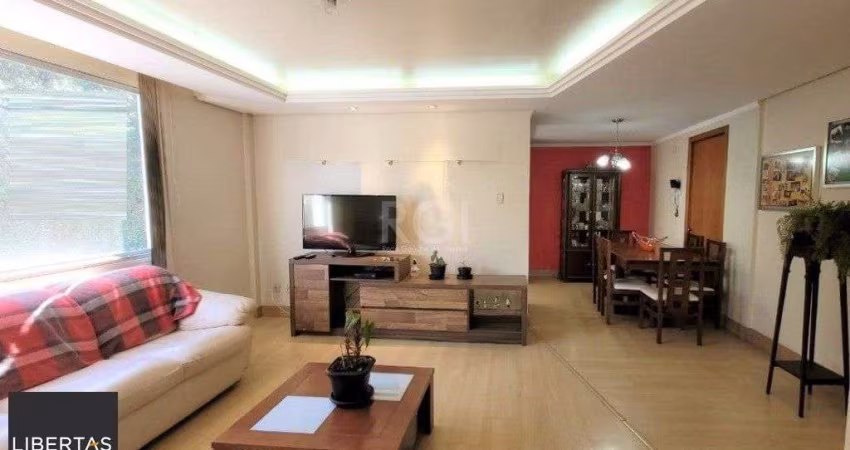 Apartamento no Petrópolis de 2 dormitórios e vaga