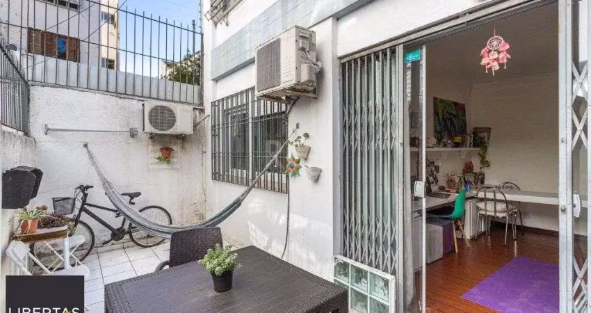 Apartamento térreo com pátio de 1 dormitório no bairro santa cecilia
