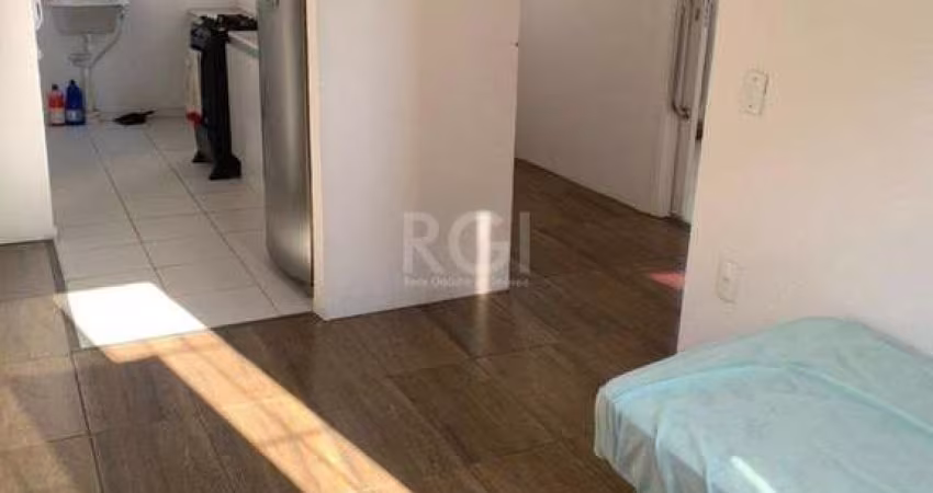 Apartamento 01 dormitório, no bairro Rubem Berta, em Porto Alegre RS