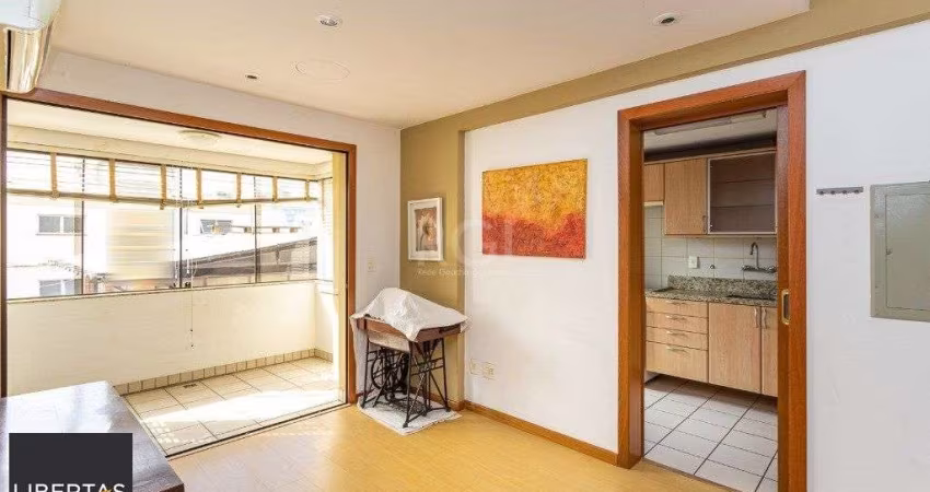 Apartamento no bairro Higienópolis de 2 dormitórios e 2 vagas DESOCUPADO