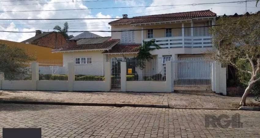 Casa 3 dormitórios à venda Vila Nova Porto Alegre/RS