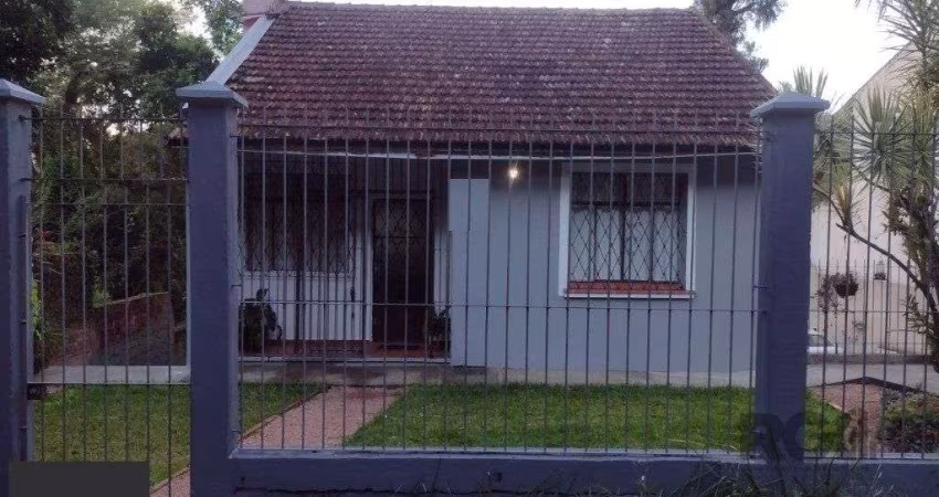 Casa 2 dormitórios para alugar Teresópolis Porto Alegre/RS