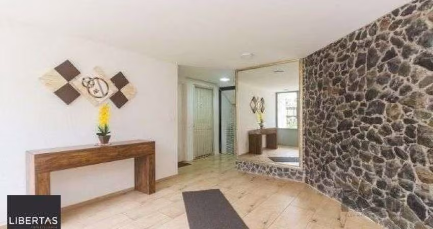 Apartamento de 2 dormitórios dependência e vaga