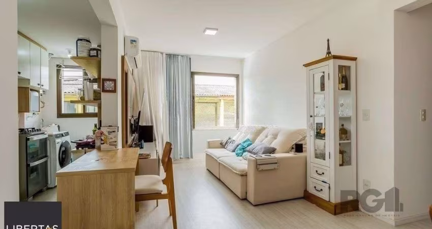 Apartamento no Passo D'areia de 2 dormitórios e vaga