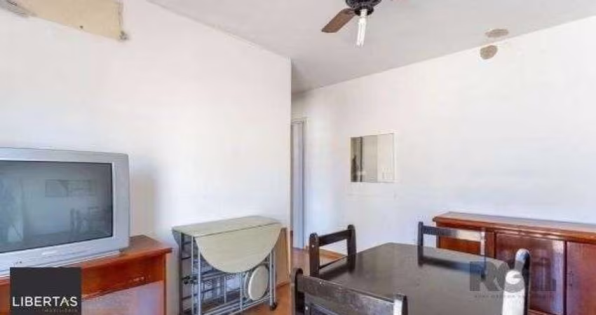 Apartamento no Passo D'areia de 1 dormitório e vaga