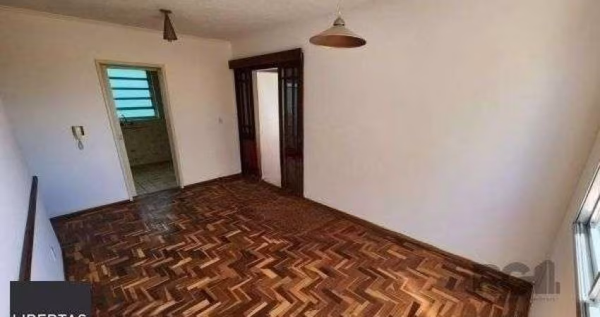 Apartamento no Passo D'areia de 2 dormitórios e vaga desocupado