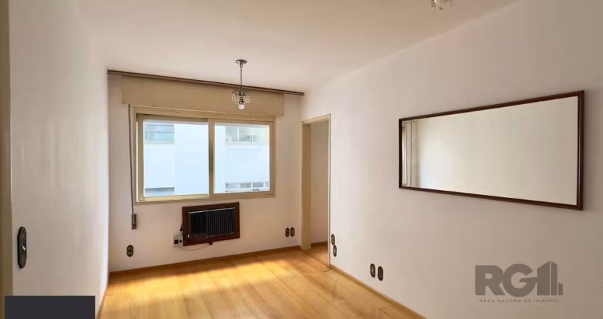 APARTAMENTO SEMIMOBILIADO COM ÓTIMA LOCALIZAÇÃO NO CENTRO HISTÓRICO
